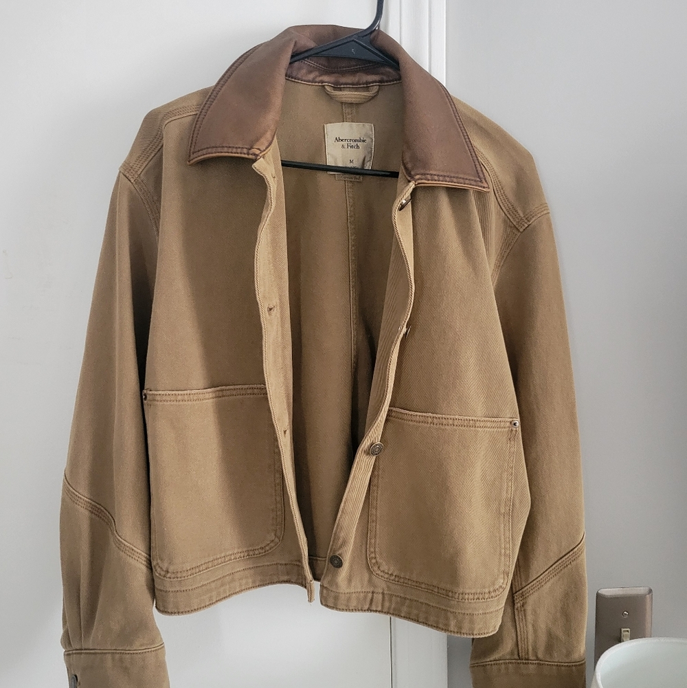 Abercrombie & Fitch Tan Jacket with Brown Collar